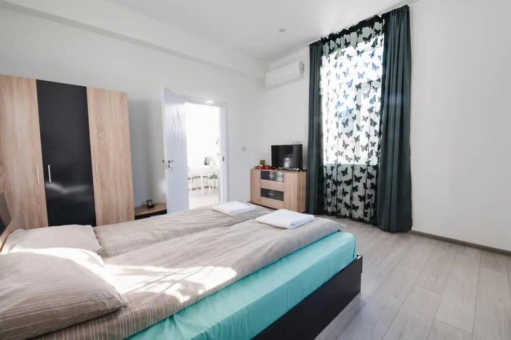 Cozy Apartment In Central Sofia